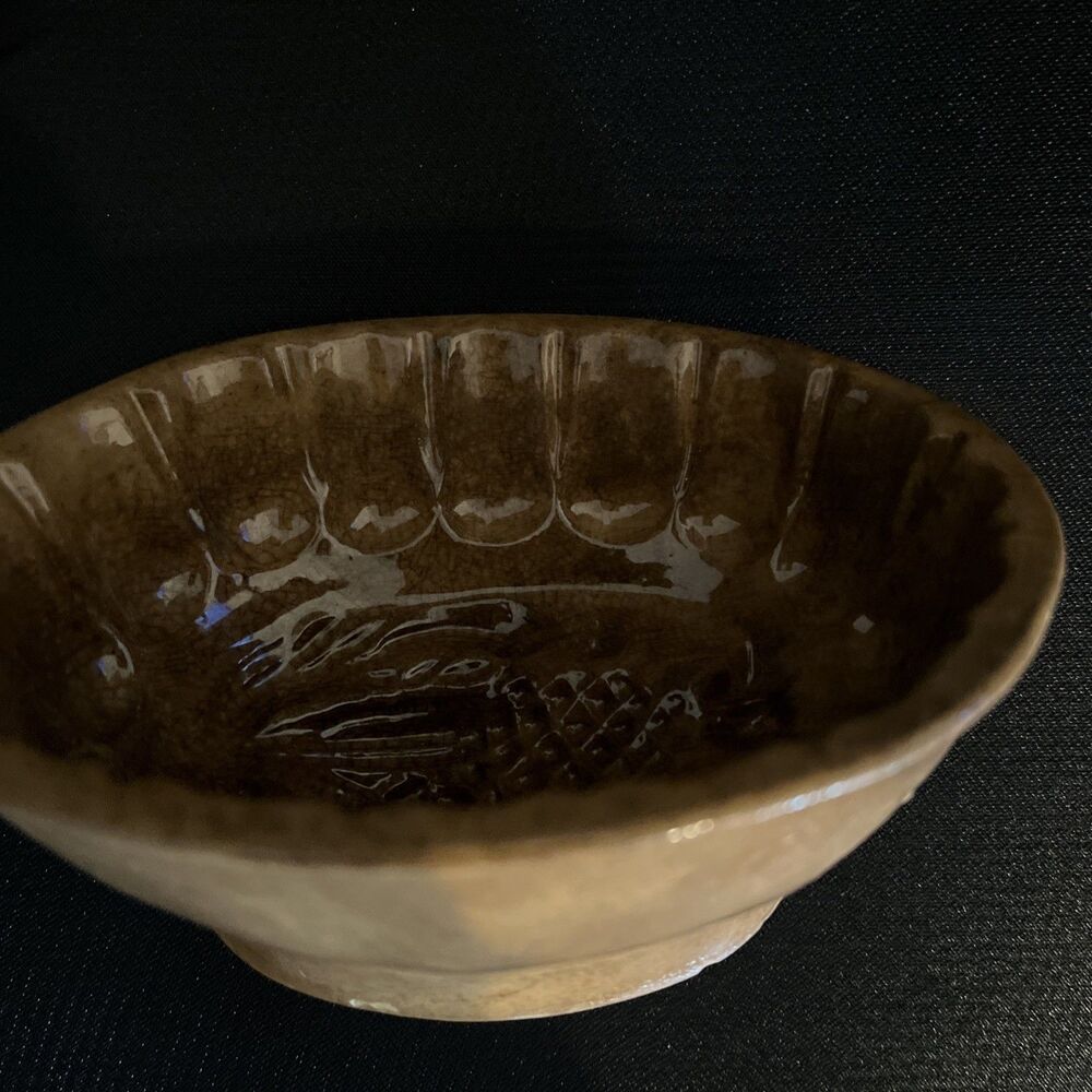 Fish Butter/ Soap Mold In Ceramic With Flaw - Picture 8 of 13